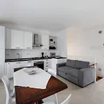 Villa La Del Caribe Peschiera Peschiera del Garda